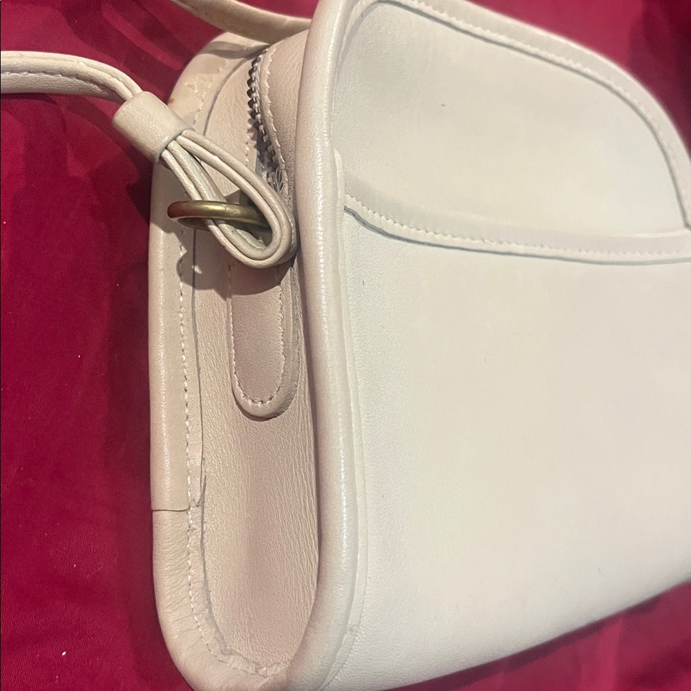 Vintage 90's Leather Coach Abbie Crossbody Bag Bone color - Picture 8 of 12